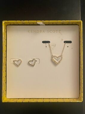 Kendra Scott Gold and White Heart Necklace and Earrings Set
